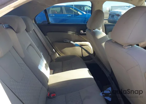 2010 Ford Fusion S z USA, uszkodzony, nr VIN 3FAHP0GA6AR134774